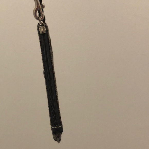 Coach Wristlet - Picture 5 of 6